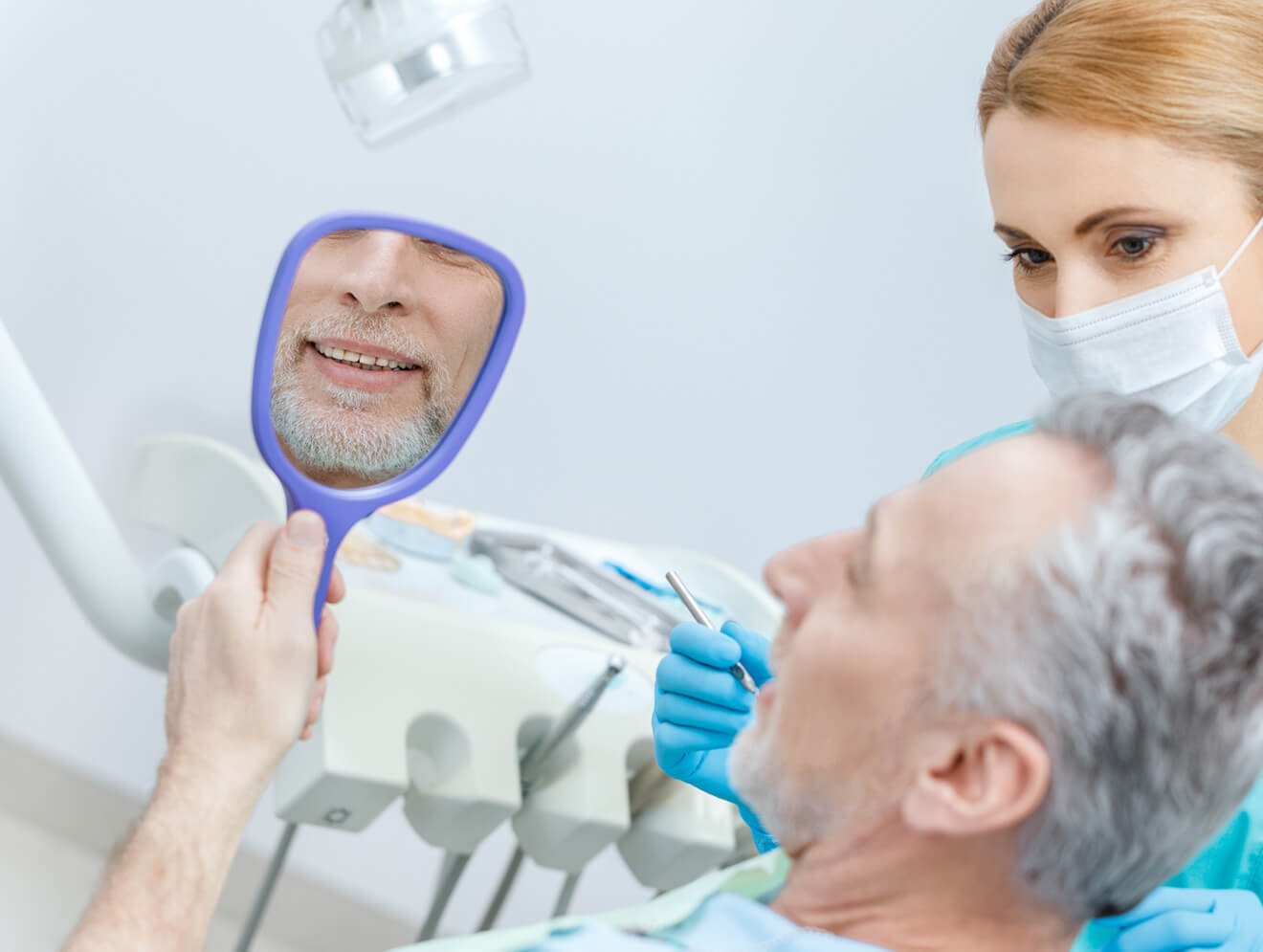Why Do Dentures Become Loose
